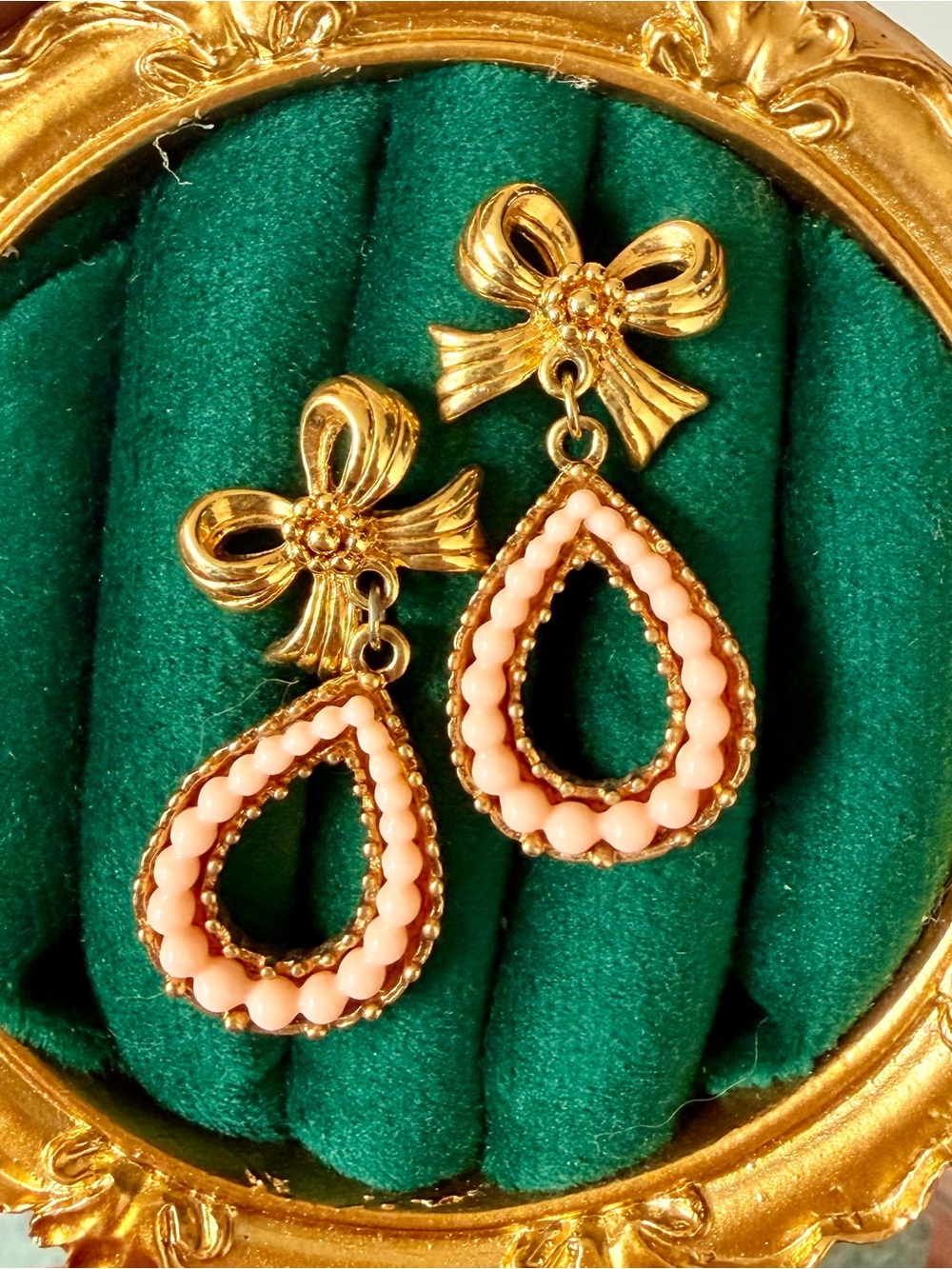 Avon Gold Bow Earrings with Peach Beaded Teardrops